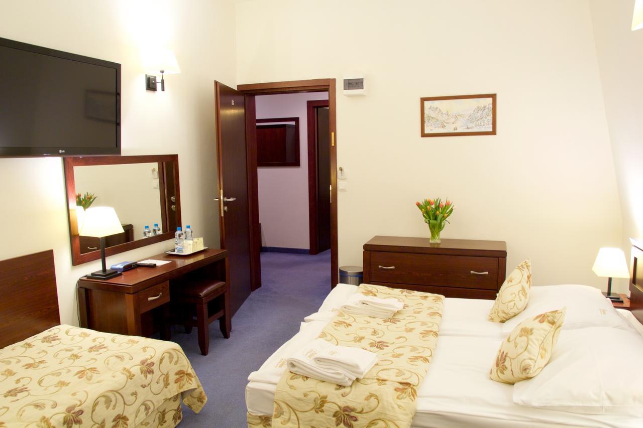 Hotel Patria Zakopane Centrum Bagian luar foto